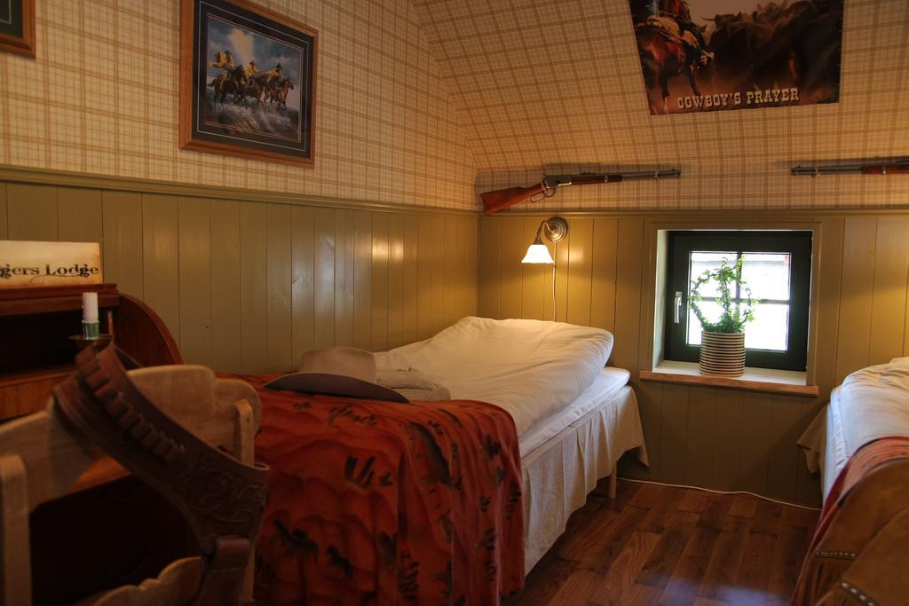 J A Ranch Bed & Breakfast Stromsnasbruk Zewnętrze zdjęcie